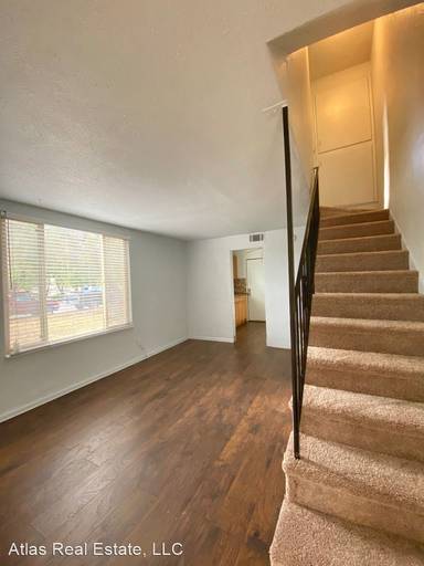 Main picture of 1109 Akron St