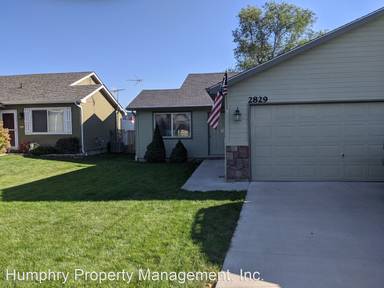 Main picture of 2825 Cougar Ave