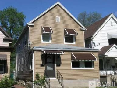 Main picture of 1233 Park Ave