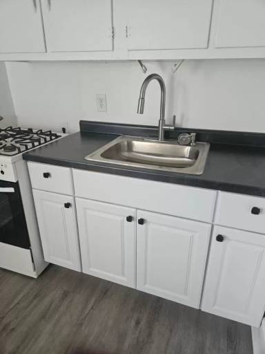 Main picture of 4806 Euclid Ave