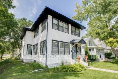 Main picture of 202 Russell Ave S