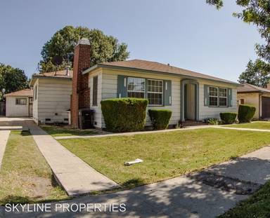 Main picture of 1832 E Poinsettia St