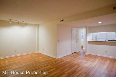 Main picture of 714 Martin Luther King Jr Blvd