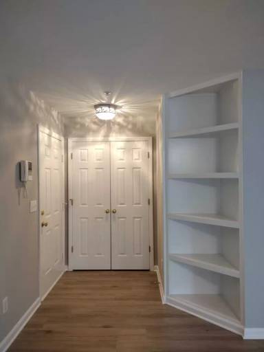 Main picture of 211 Ivy Glen Ct