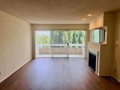 Main picture of 10750 Palms Blvd