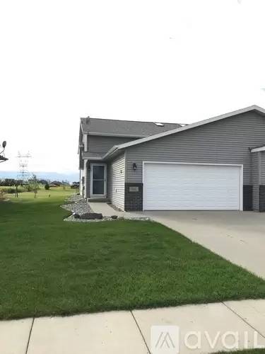 Main picture of 1002 Parkway Dr