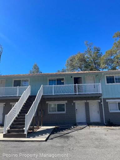 Main picture of 1003 SW 59th Ter