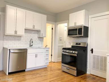 Main picture of 2658 W Iowa St