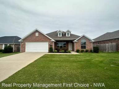 Main picture of 4400 SW Cornerstone Rd
