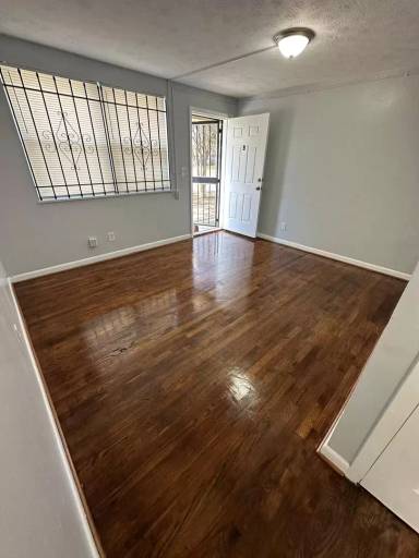 Main picture of 4021 Pearce St