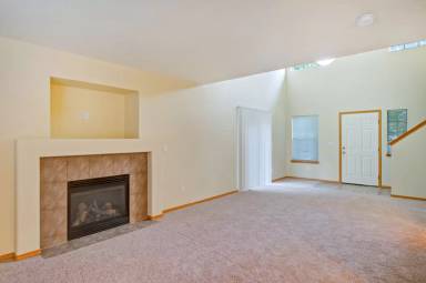 Main picture of 102 NE Albion St