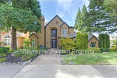 Main picture of 261 Cascade Falls Dr