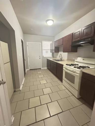 Main picture of 8131 S Maryland Ave