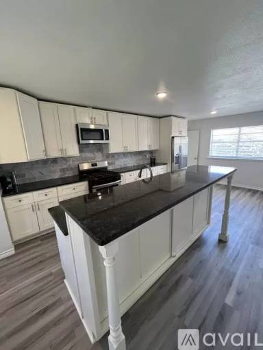 Main picture of 312 Wake Dr