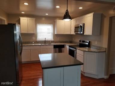 Main picture of 1951 E Ocean View Ave