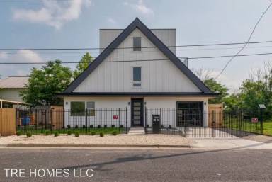 Main picture of 4902 Lott Ave