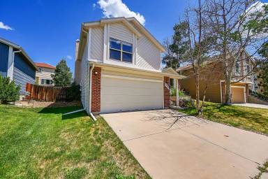 Main picture of 15165 Chelmsford St