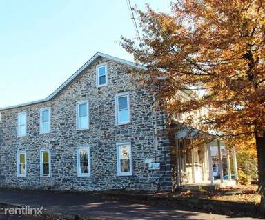 Main picture of 154 S Allentown Rd