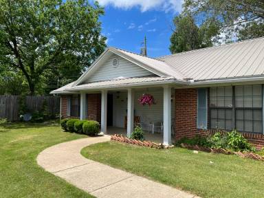 Main picture of Sun Valley Apartments