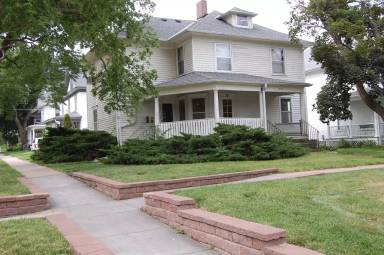 Main picture of 1345 B St