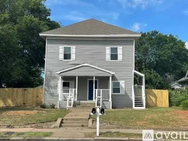 Main picture of 926 N 14th St