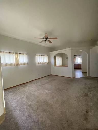 Main picture of 9318 N Oak St