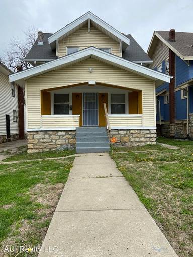 Main picture of 3642 Bales Ave