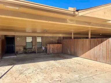 Main picture of 8005 NW 7th Ter