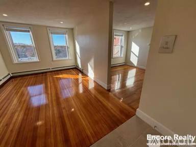 Main picture of 312 Tappan St