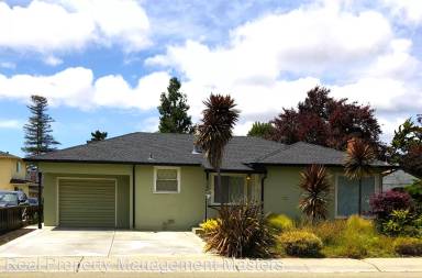 Main picture of 20443 Center St