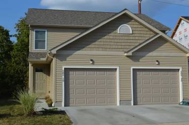 Main picture of 585 Birch Hill Dr