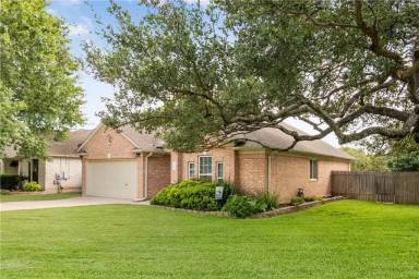 Main picture of 3504 Flora Vista Loop