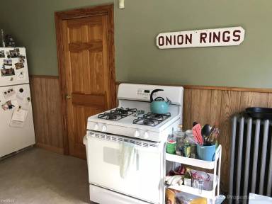 Main picture of 10 Oakview Ter