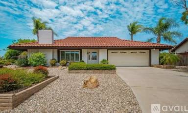 Main picture of 12668 Plaza Menta