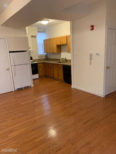 Main picture of 615 S 2nd St