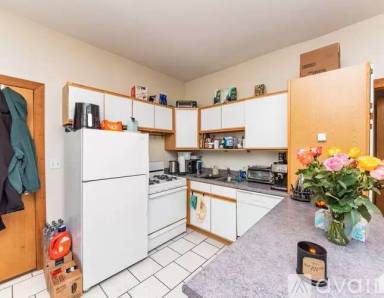 Main picture of 1247 N Paulina St