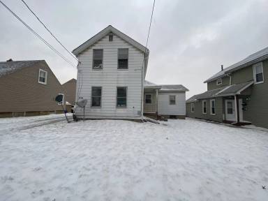 Main picture of 826 W Highland Ave
