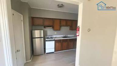 Main picture of 101 N George St