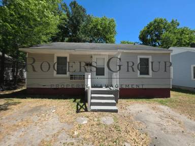 Main picture of 904 Burr St