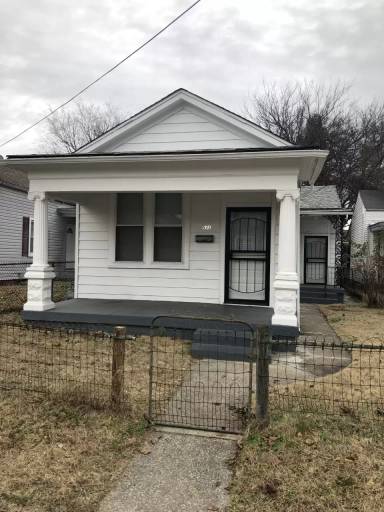 Main picture of 631 Davies Ave