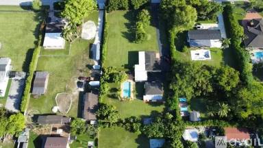 Main picture of 12401 SW 47th St