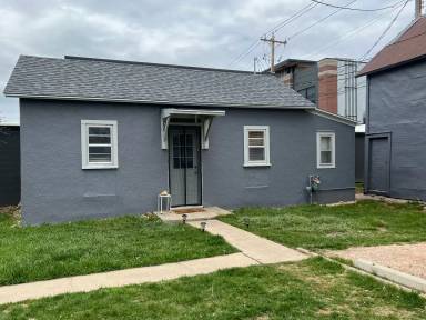 Main picture of 724 N 5th St