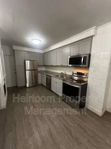 Main picture of 4729 McCulloch St