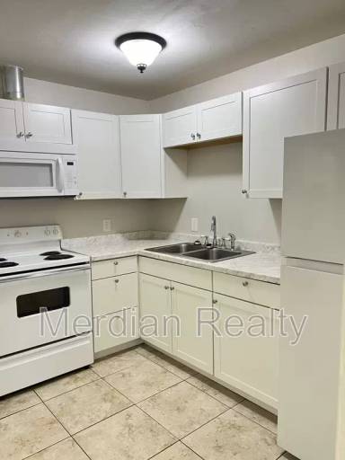 Main picture of 7222 SW 45th Pl