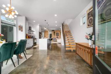 Main picture of 1607A Porter Ave
