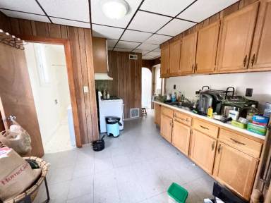 Main picture of 103 Buttonwood St