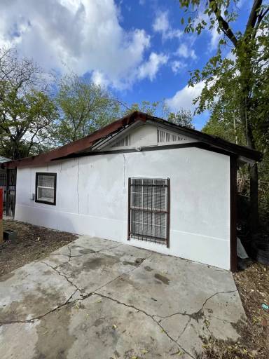Main picture of 314 N Nueces
