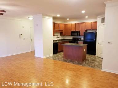 Main picture of 7025 Hanesbrook Cir