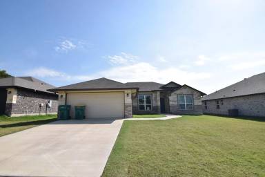 Main picture of 2557 Belle Hubbard Trl