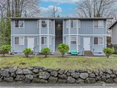 Main picture of 2907 E M St